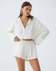 EASE SHORT ECRU